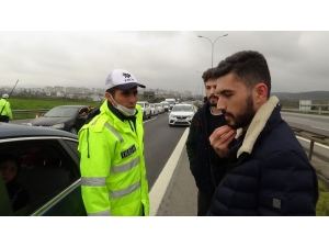 Şehirler Arası Yolculuk Yapan 78 Yaşındaki Kadından Polislere: “Ben Buranın Havasını Götüremez Oldum. Beni Gönderin”