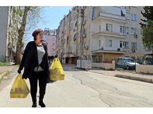 Kadın Muhtarlar ’Evde Kalan’ Yaşlılar İçin Harekete Geçti