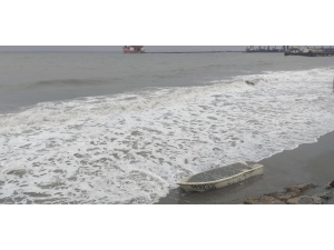 Marmara Denizinde Dev Dalgalar