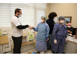 Başakşehir Belediyesi Sağlık Çalışanlarının Yanında