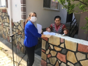 Burhaniye’de Öğretmenler Vefa Sosyal Destek Grubunda Gönüllü Oldu