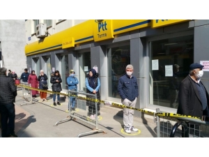 Vali Kaymak: "Ptt Önlerinde Sosyal Mesafe Sağlanacak"