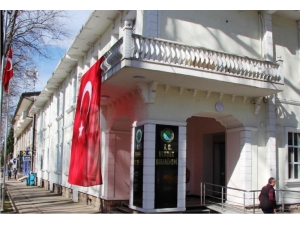 Hendek’te Belediyeye Ait İşyerlerinin Kiraları Ertelendi