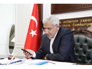 Başkan Güder Yaşlıların Gönlünü Alıyor