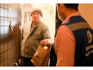 Sincan Belediyesinden 65 Yaş Üstü Vatandaşlara 30 Bin Hijyen Paketi