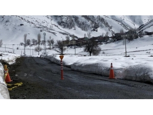 Tatvan’da 3 Köy Ve 9 Bina İçin Karantina Uygulaması