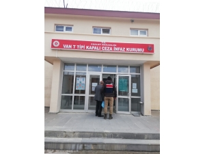 9 Yıllık Cezaevi Firarisi, Evden Ahıra Açılan Tüneli Takip Eden Jandarma Ekiplerince Yakalandı