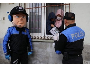 Maskot Polis Otizmli Halil’i Sevindirdi