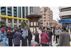 Malatya’da Yardım Paraları Evlere Götürülecek