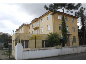 Sağlık Çalışanları Öğretmen, Gardiyanlar Öğrenci Yurdunda Misafir Ediliyor