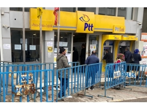 Yoğunluk Yaşanan Ptt Şubeleri Kapatılıyor! Ödemeler Artık Evlerde Yapılacak