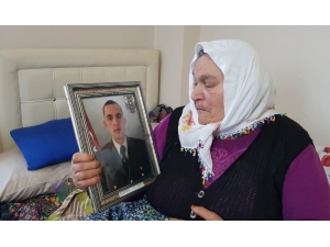 Şehit Annesi: "Allah Vatanımıza, Milletimize Zeval Vermesin"