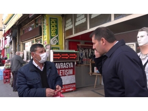 Sokağa Çıkması Yasaktı, Valiye Yakalandı