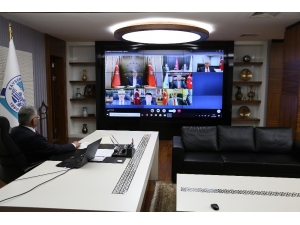 Başkan Büyükkılıç, Cumhurbaşkanı Erdoğan’ın Belediye Başkanları İle Tele Konferans Sistemiyle Yaptığı Toplantıya Katıldı