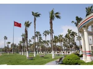 Mersin Evde Kalıyor