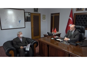 Umre Parasını ’Biz Bize Yeteriz Türkiyem’ Kampanyasına Bağışladı