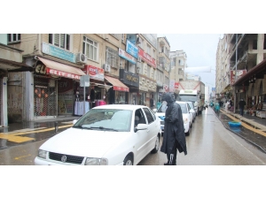 Sağanak Yağmur Nedeniyle Vatandaşlar “Evde Kaldı”