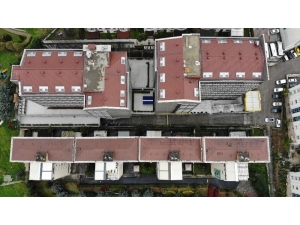 Yurt Dışından Gelen Öğrencilerin Karantinaya Alındığı Yurt Önünde Sessizlik Hakim