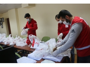 Siirt’te Sokağa Çıkma Yasağına Uyan İki Vatandaş Büryanla Ödüllendirildi