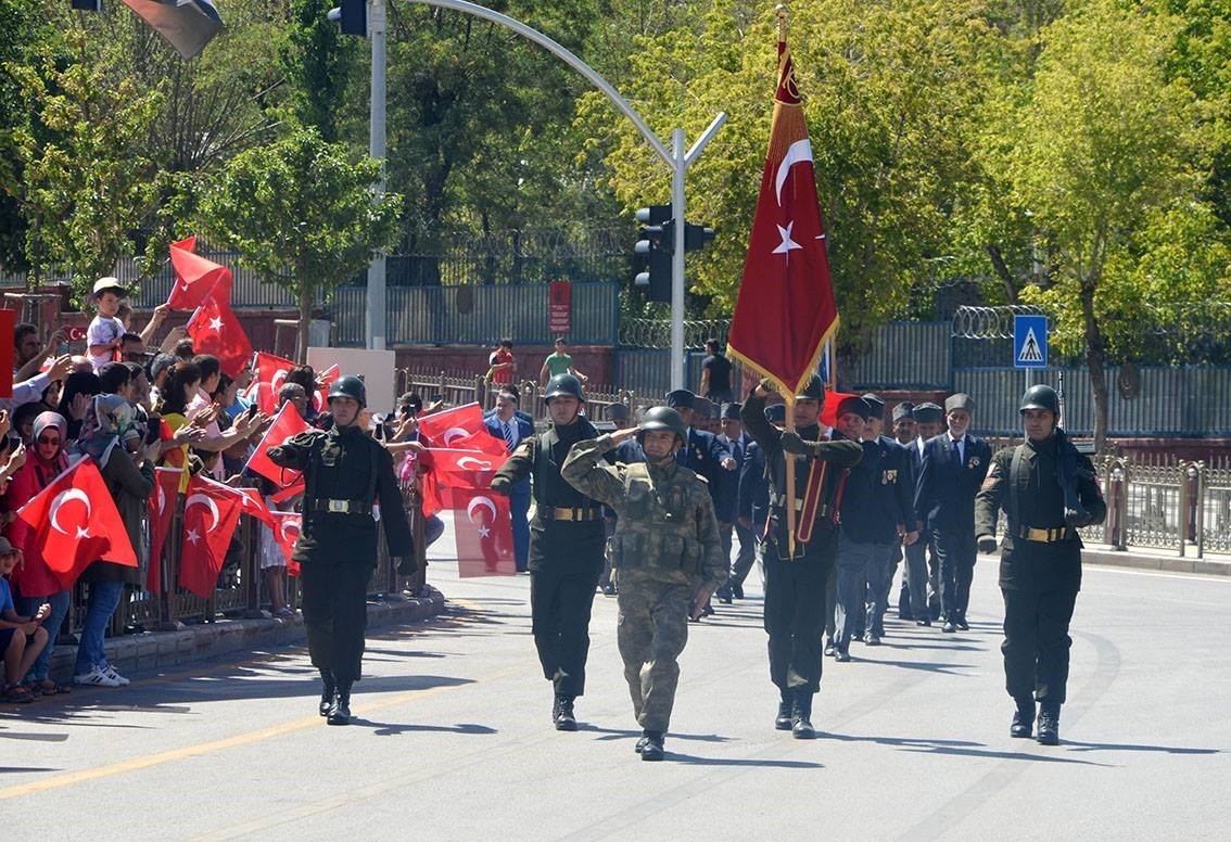 erzurum-da-30-agustos-provasina-trafik-duzenlemesi