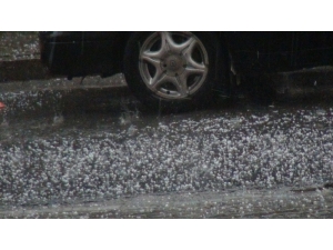 Cizre’ye Fındık Büyüklüğünde Dolu Yağdı