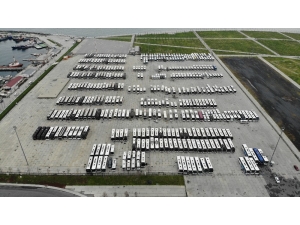 Şehirler Arası Hatlardan Çekilen Yüzlerce Otobüs Yenikapı Meydanını Doldurdu