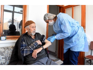 Muratpaşa’dan 432 Vatandaşa Evde Bakım Yardımı