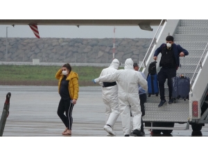 Kuveyt’ten 2 Günde 644 Türk İşçi Türkiye’ye Getirildi