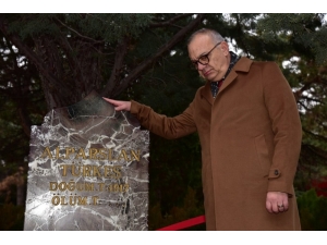 Başkan Ergün, Alparslan Türkeş’i Andı