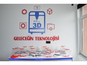 Üniversite 3d Yazıcı İle Siperlik Üretiyor