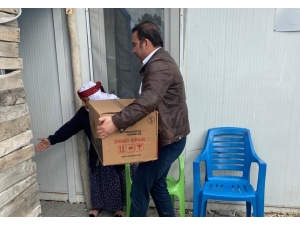 Samsat’ta Depremzede Vatandaşlara Yardım Paketleri Dağıtıldı