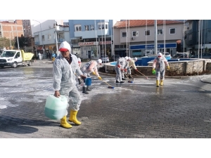 Tavas’da Cadde Ve Sokaklar Köpüklü Su İle Yıkandı