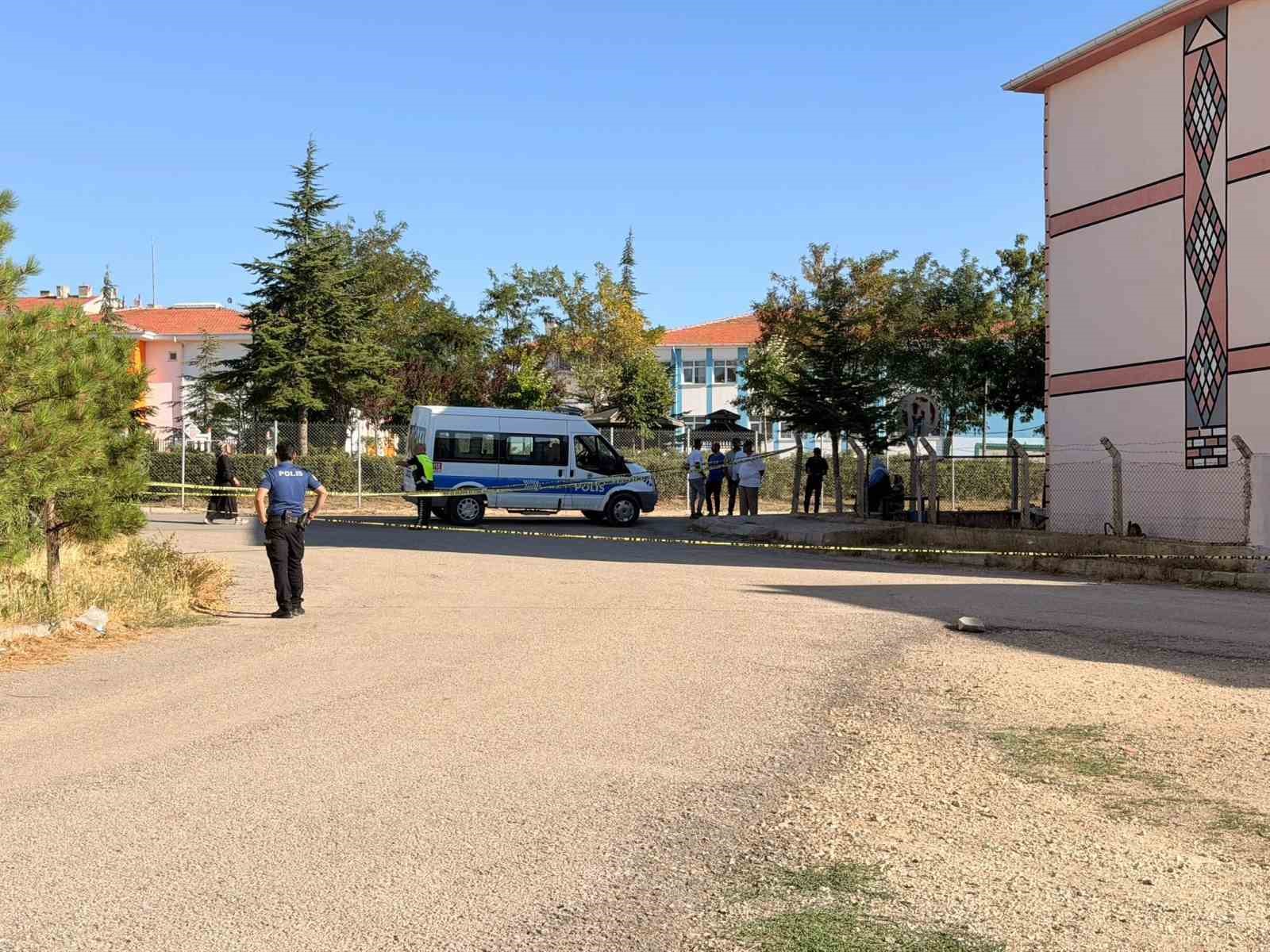 ankara-da-silahli-saldiri-1-agir-yarali
