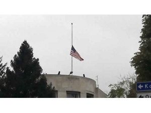 Abd’nin New Jersey Eyaletinde Bayraklar Yarıya İndirildi