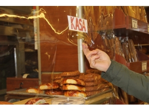 Samsun’da Fırında Şeffaf Brandalı Korona Önlemi