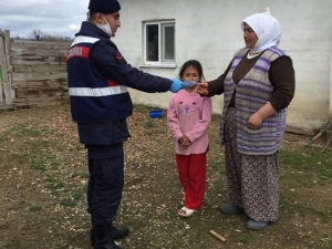 Selendi’de Yardım Ödemeleri Evlere Teslim Ediliyor