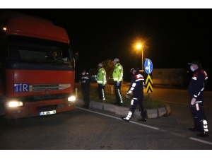 Balıkesir-izmir Sınırında Geçişler Sınırlandırıldı