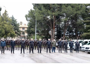 Bekçiler Bu Defa Para Vermek İçin Kapı Kapı Gezdi