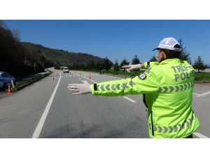 Trabzon’un Giriş Ve Çıkışlarında Yasaklar Kapsamında Kontrol Noktaları Oluşturuldu