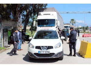 Hatay’da Şehrin Giriş Ve Çıkışları Sıkı Şekilde Denetleniyor
