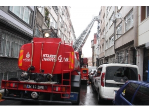 Fatih’te Yalnız Yaşayan Yaşlı Kadın Yangında Can Verdi