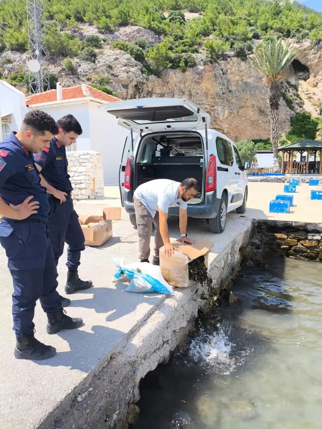 soke-de-kacak-su-urunleri-nakline-gecit-verilmedi