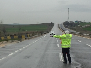 Eskişehir’de Şehre Giriş Çıkışlar Kontrol Ediliyor