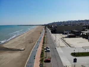 Virüs Sebebiyle Boşalan Atakum Sahili Havadan Görüntülendi