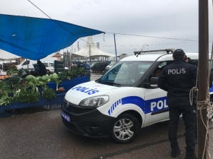 Polisten 20 Yaş Altı Ve 65 Yaş Üstündekilere Uygulama