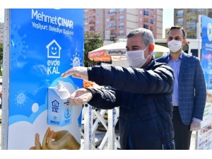 Pazar Giriş Ve Çıkışlarına Dezenfektan Aparatı