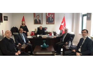 Ahıskalı Sağlıkçılar Korona Virüsü İle Mücadelede Görev Bekliyor