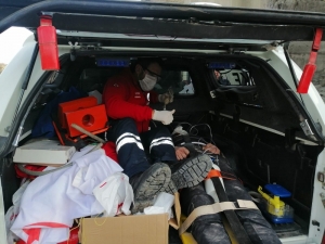 Fotoğraf Çektirmek İçin Çıktığı Kayalıklardan Uçuruma Yuvarlandı