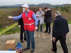 Kızılay Karantinadaki Ailelere Yardım Götürdü