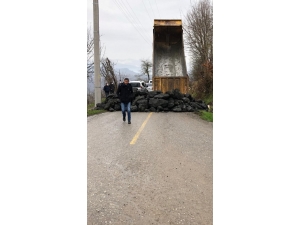 Sakarya İle Düzce Arası Bağlantı Yolları Kaylarla Kapatıldı